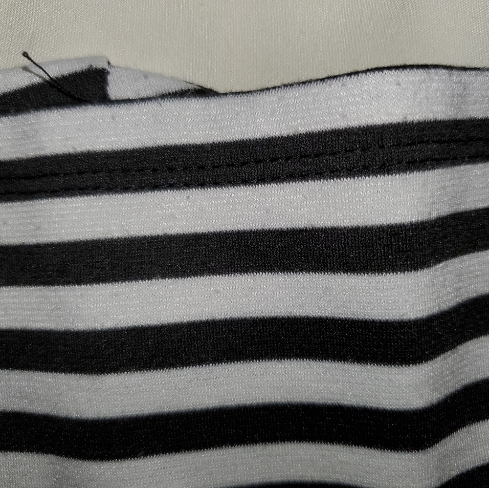 Cropped Short Sleeve Jacket - Picture 6 of 6